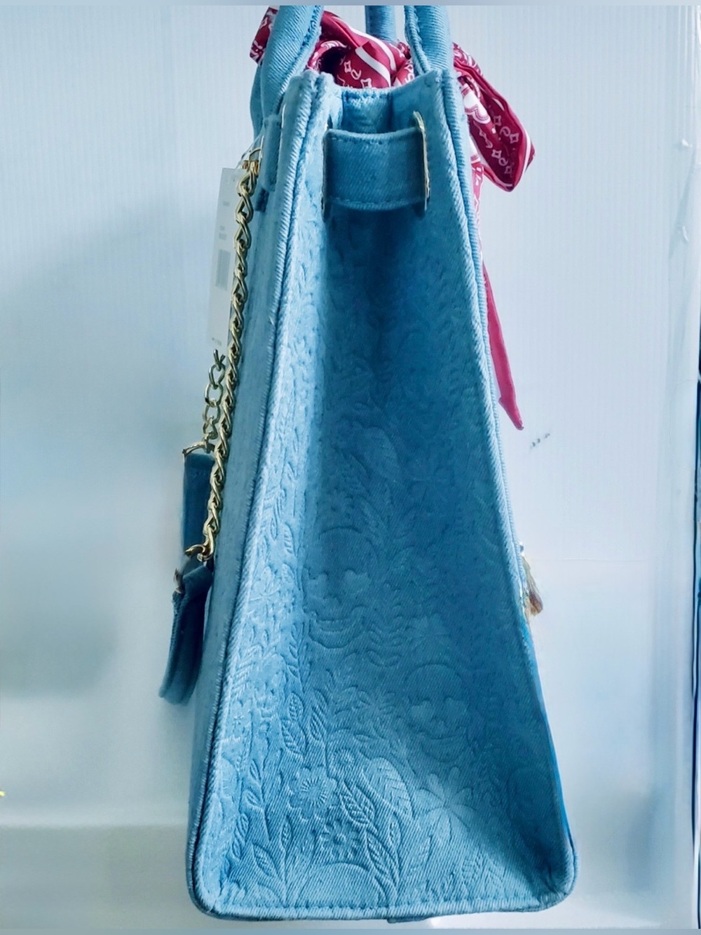 Betsey Johnson XOKiara Denim skull embossed tote plus bag charm and hair clip. - Picture 5 of 10
